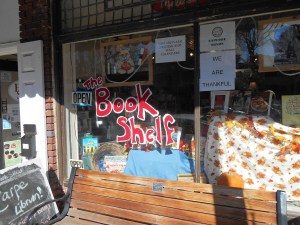 Front window of The Book Shelf in Tryon, NC.